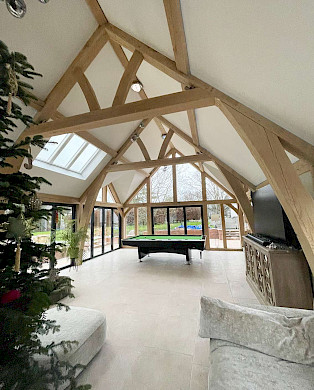 oak garden room in herts
