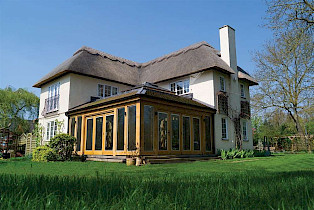 oak garden room in herts